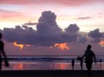 Όνομα αρχείου=kuta-sunset-6.jpg
Μέγεθος αρχείου=31KB
Διαστάσεις=640x480
Ημερομηνία προσθήκης=Aυγ 09, 2004 kuta-sunset-6.jpg